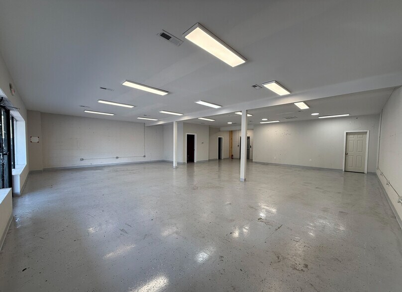 More Photos Of 807-815 E Garrison Blvd, Gastonia Freestanding For Lease