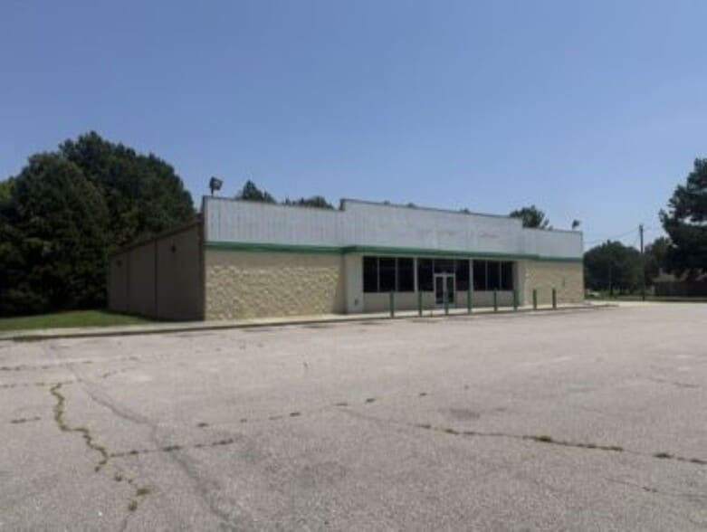 More Photos Of 5016 Elm City Rd, Elm City Freestanding For Sale