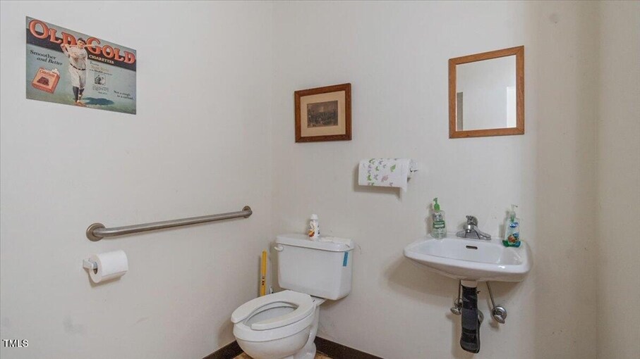 More Photos Of 306 W Main St, South Hill Office Residential For Sale