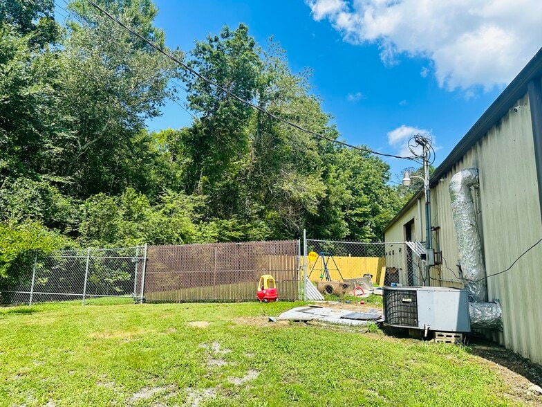 More Photos Of 13520 Us Highway 231, Union Grove Self Storage For Sale