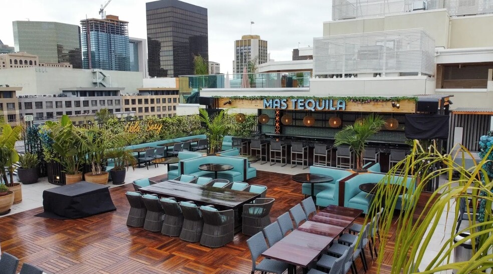 More Photos Of 701 5th Ave, San Diego General Retail For Lease