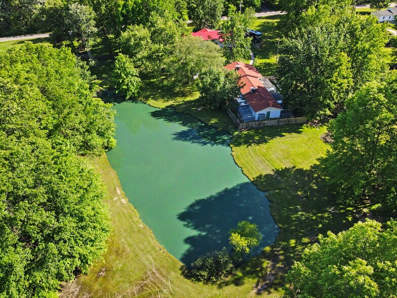 More Photos Of 4250 Herr Fieldhouse Rd, Southington Veterinarian Kennel For Sale