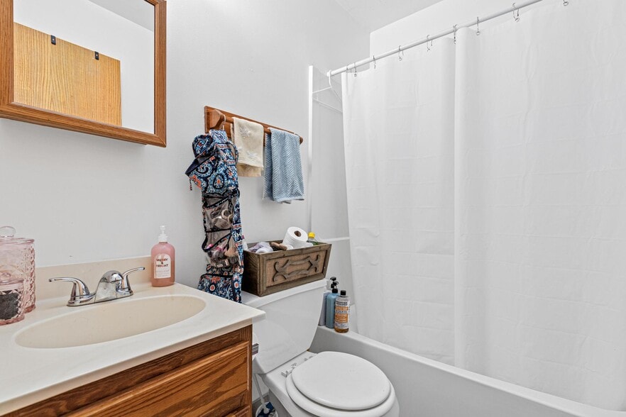 More Photos Of 4220 4th St NE, Columbia Heights Apartments For Sale
