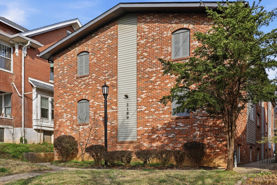 More Photos Of 2189 Baringer Ave, Louisville Apartments For Sale