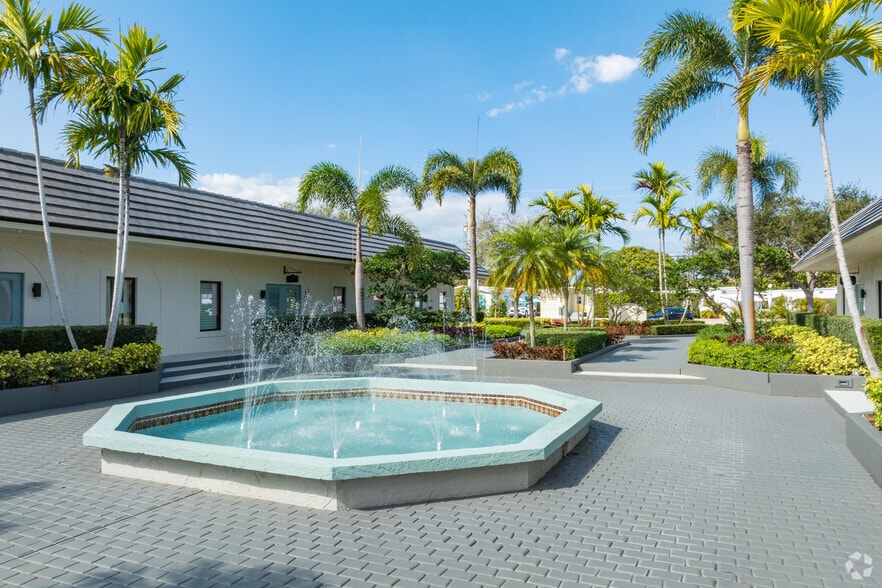 Primary Photo Of 2560 Rca Blvd, Palm Beach Gardens Medical For Sale