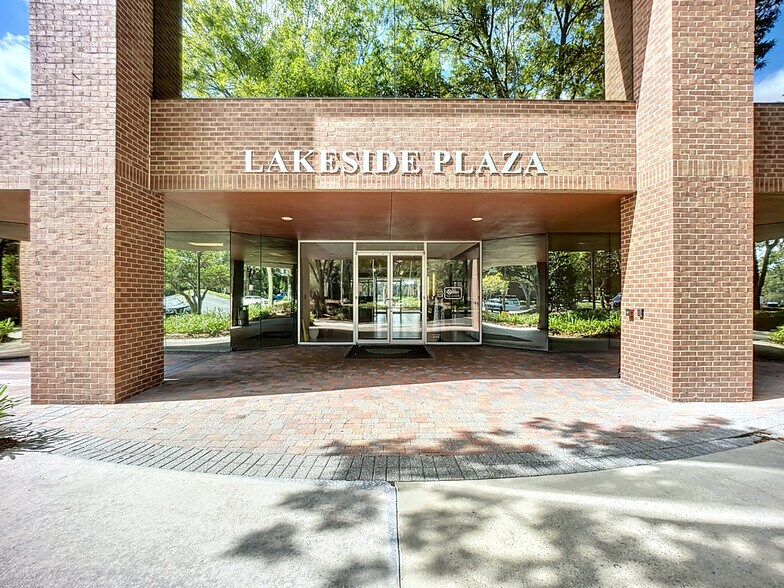 More Photos Of 8665 Baypine Rd, Jacksonville Unknown For Lease