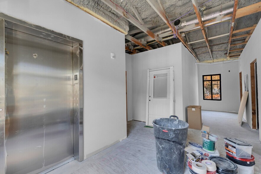 More Photos Of 737 Bridgeport Ave, Shelton Storefront For Lease