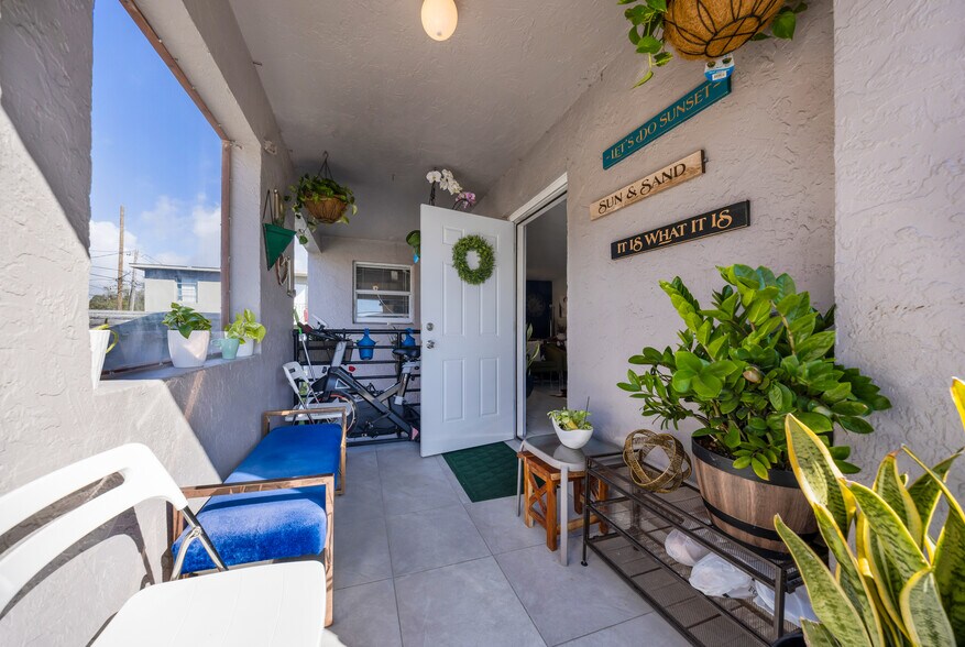 More Photos Of 569 SW 4th St, Miami Apartments For Sale