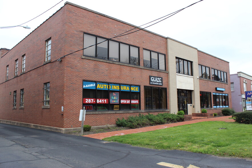 Primary Photo Of 2340 Whitney Ave, Hamden Storefront Retail Office For Lease