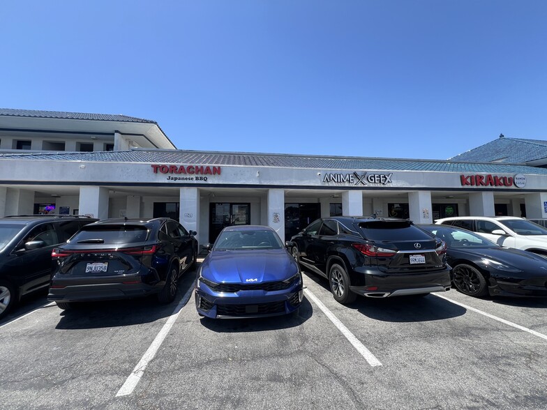 More Photos Of 15460-15508 S Western Ave, Gardena Unknown For Lease