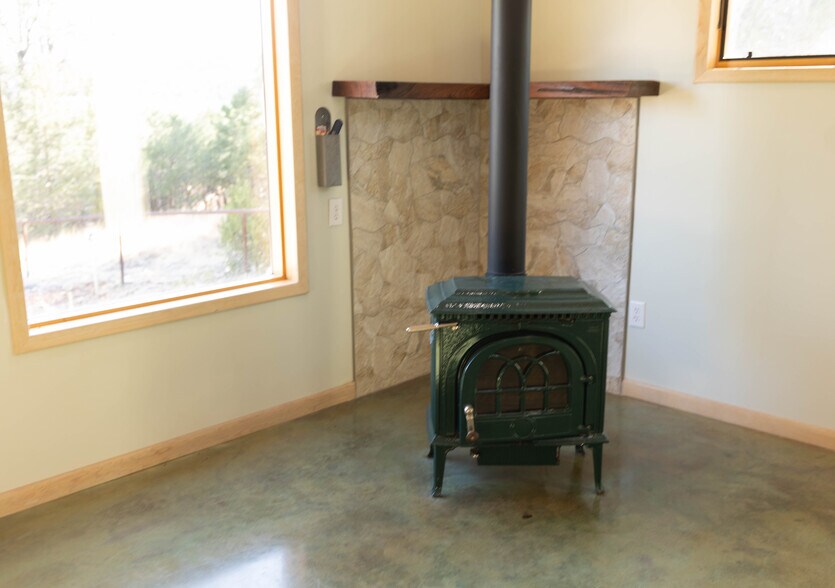 More Photos Of 35 Cottage Row, High Rolls Mountain Park Apartments For Sale