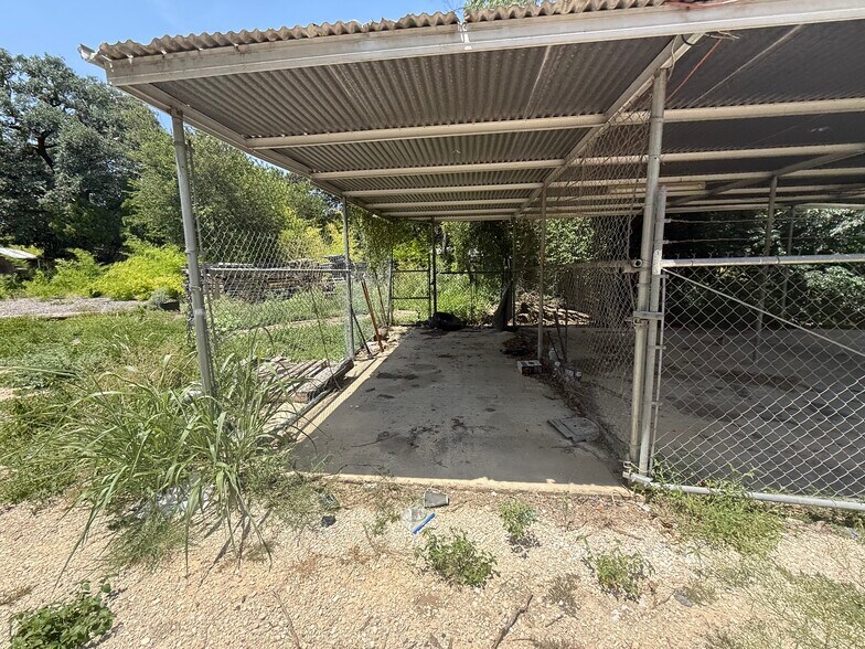 More Photos Of 9506 Perrin Beitel Rd, San Antonio Land For Lease