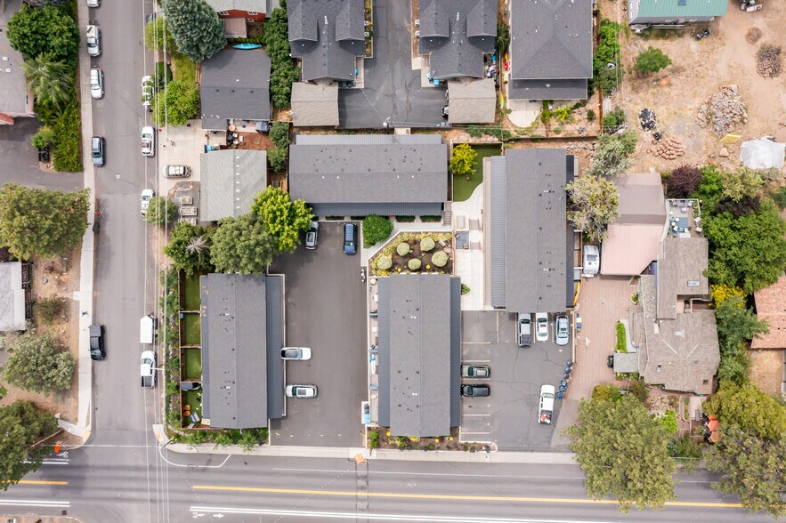 More Photos Of 1205-1215 NW Portland Ave, Bend Apartments For Sale