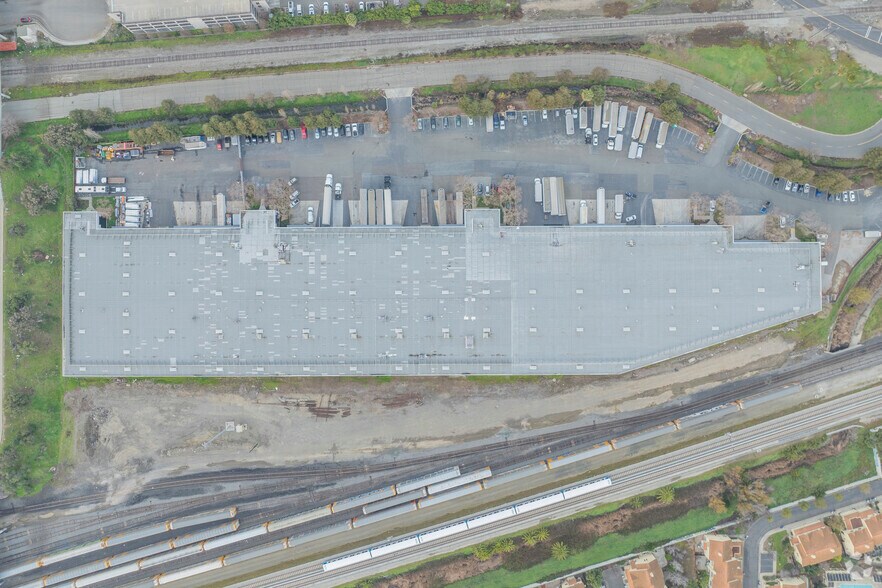 More Photos Of 200-230 Railroad Ave, Milpitas Unknown For Lease