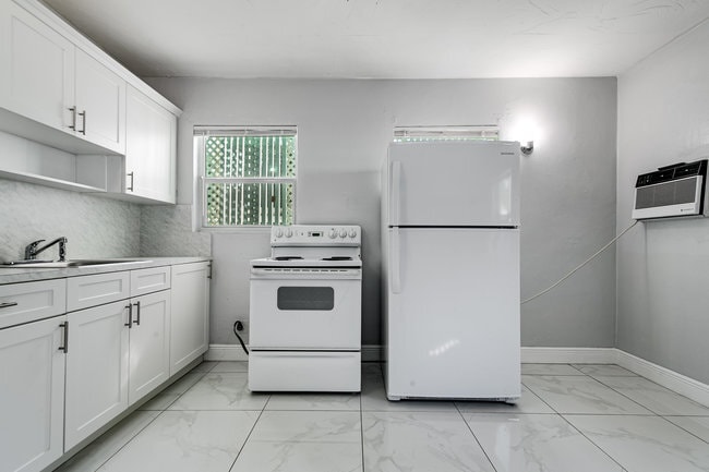 More Photos Of 426 NW 14th Ave, Fort Lauderdale Apartments For Sale