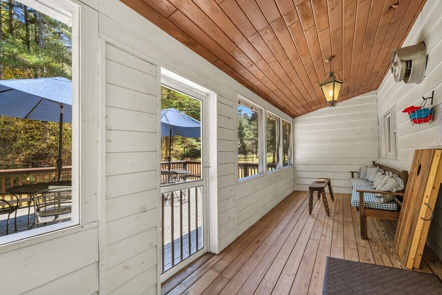 More Photos Of 50 Alpine Way, Lake Placid Specialty For Sale