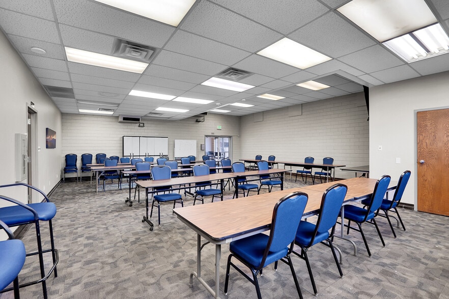 More Photos Of 330 Park Ave, Fort Lupton Office For Sale