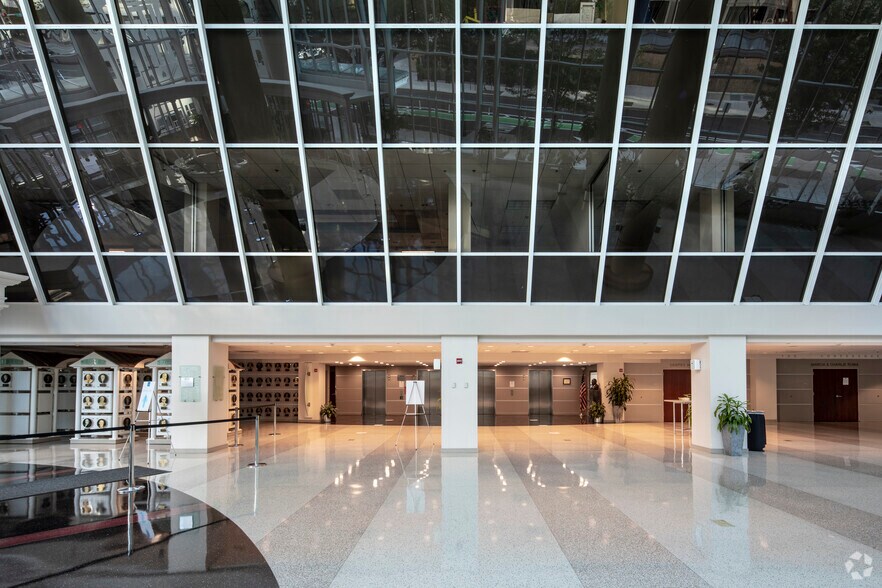 More Photos Of 1201 15th St NW, Washington Office For Lease