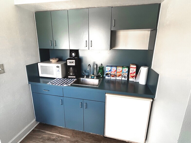 More Photos Of Curtis Park, Denver Office For Sale