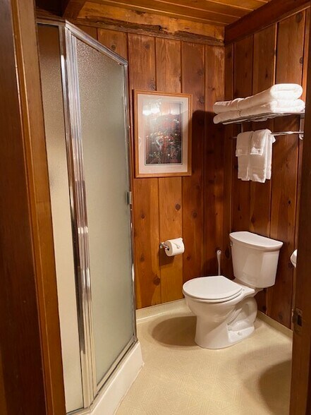 More Photos Of 890 Highway 4, Arnold Hotel For Sale