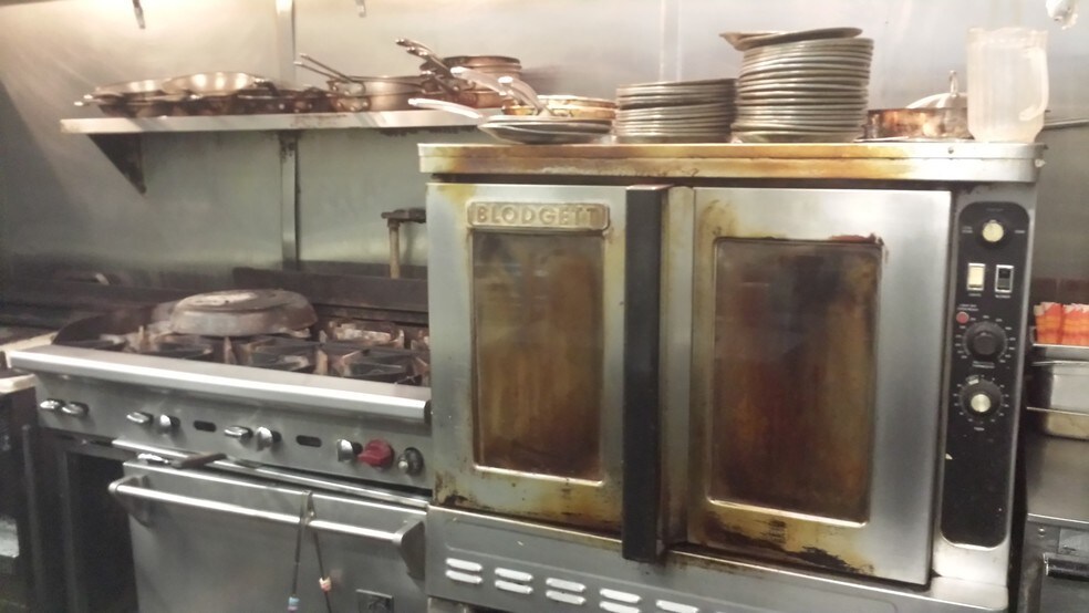 More Photos Of 717-719 Lake Ave, Lake Worth Restaurant For Lease