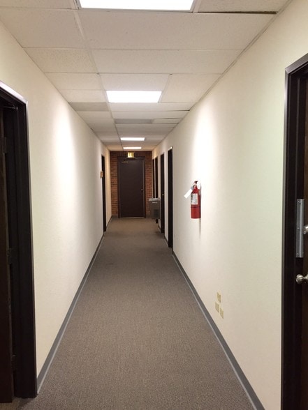 More Photos Of 3001 S Jamaica Ct, Aurora Office Residential For Sale