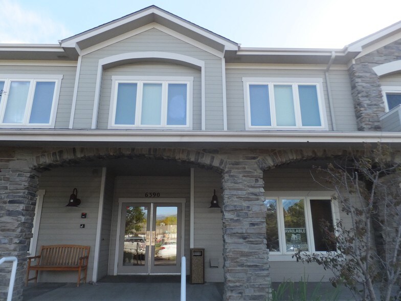 More Photos Of 6390 Gardenia St, Arvada Medical For Lease