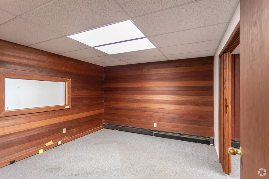 More Photos Of 1876 W Fortune Rd, Salt Lake City Manufacturing For Sale