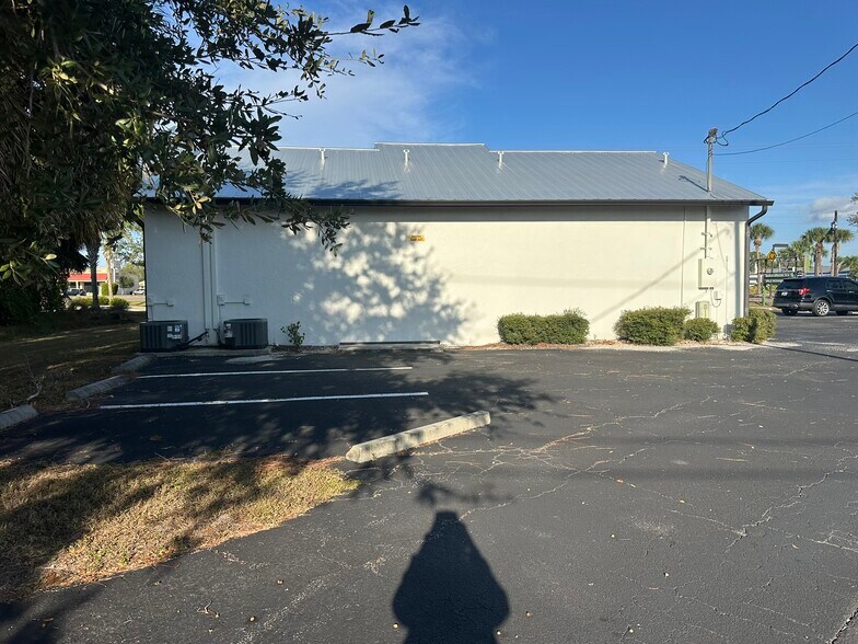 More Photos Of 2841 Tamiami Trl, Port Charlotte Medical For Sale