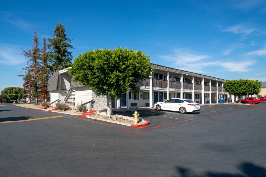 More Photos Of 840 S Indian Hill Blvd, Claremont Hotel For Sale