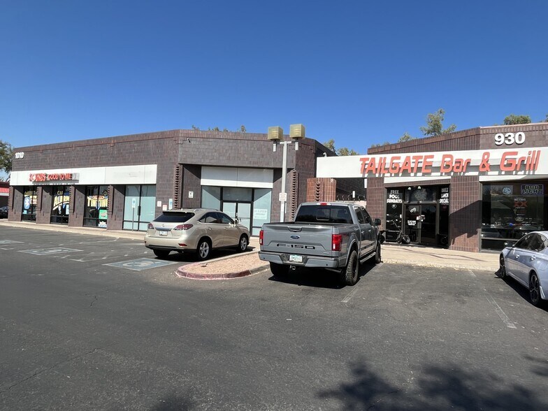 More Photos Of 930 W Broadway Rd, Tempe General Retail For Lease
