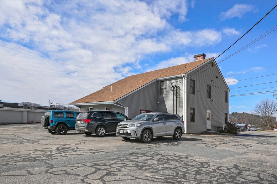 More Photos Of 325 Southbridge St, Auburn Storefront Retail Office For Sale