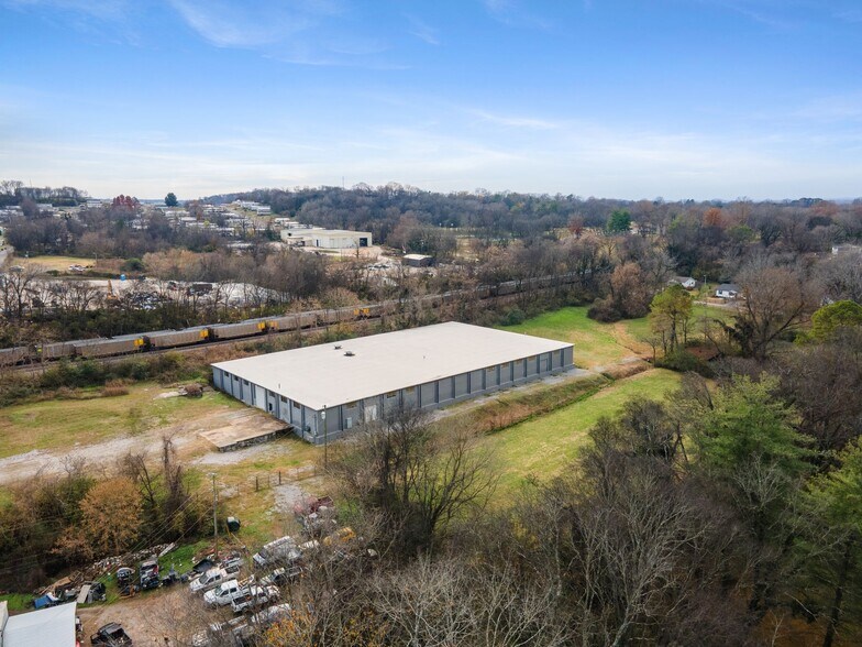 More Photos Of 1080 S Beckett St, Columbia Warehouse For Sale