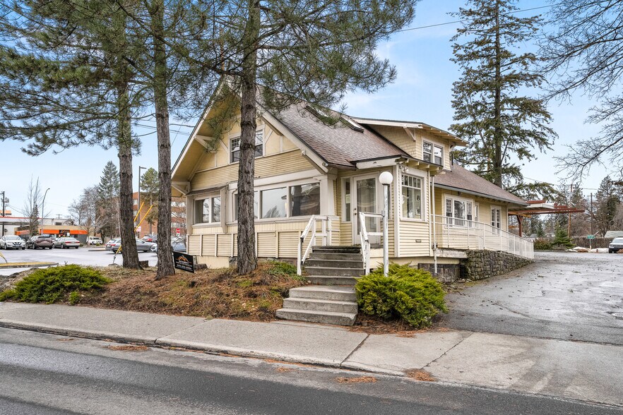 More Photos Of 2814 S Grand Blvd, Spokane Office For Lease