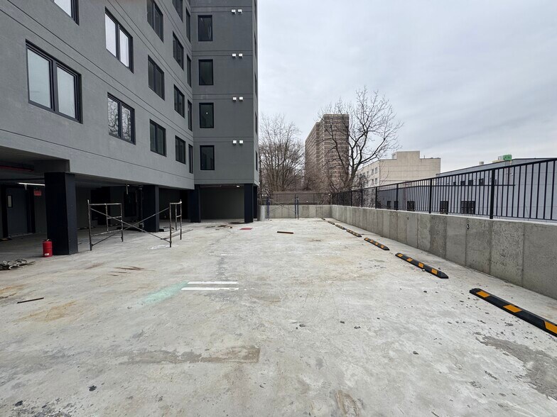More Photos Of 1641 Undercliff Ave, Bronx Apartments For Lease