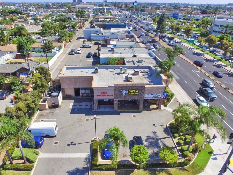 More Photos Of 6242 Beach Blvd, Buena Park Fast Food For Lease