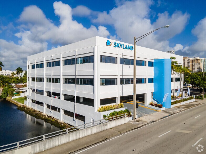 More Photos Of 955 S Federal Hwy, Fort Lauderdale Coworking Space