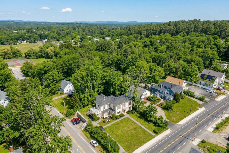 More Photos Of 223 High St, Somersworth Multifamily For Sale