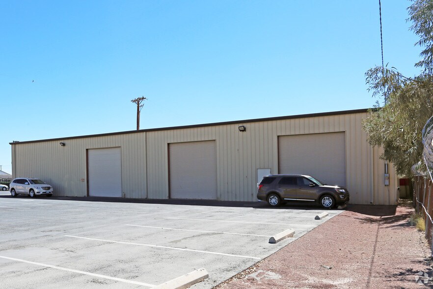 More Photos Of 1334 N Imperial Ave, El Centro General Retail For Lease