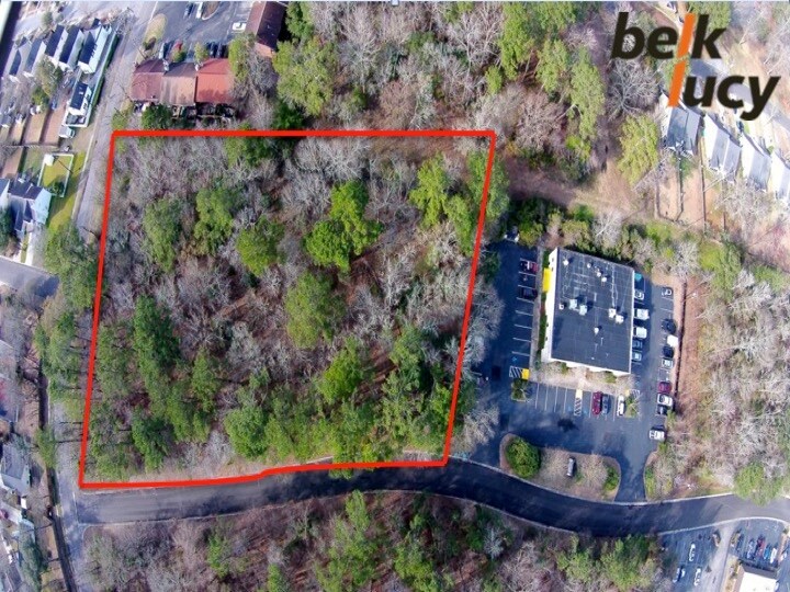 More Photos Of 500 Oakbrook Ln, Summerville Office For Lease