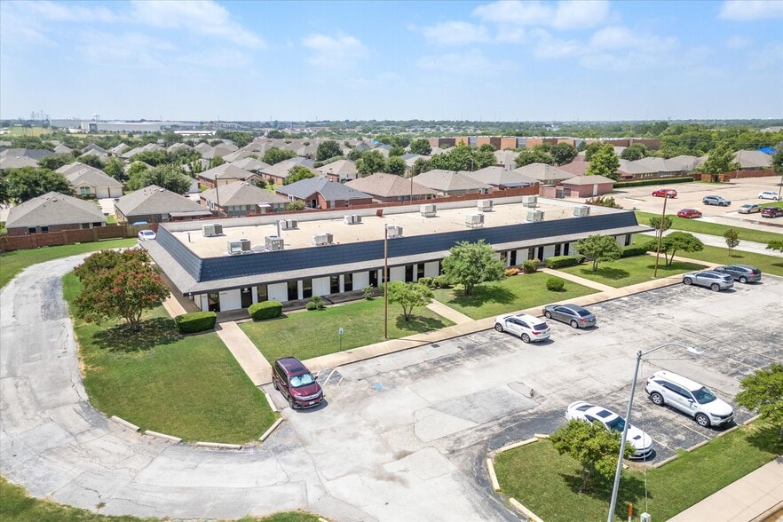More Photos Of 2701 Osler Dr, Grand Prairie Medical For Sale