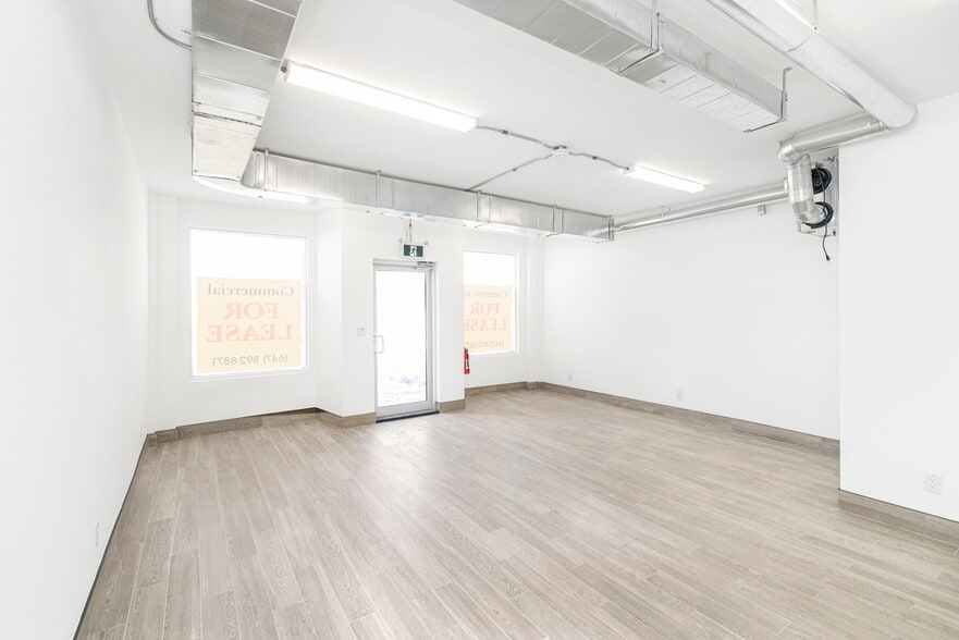 More Photos Of 5848 Ferry St, Niagara Falls General Retail For Sale