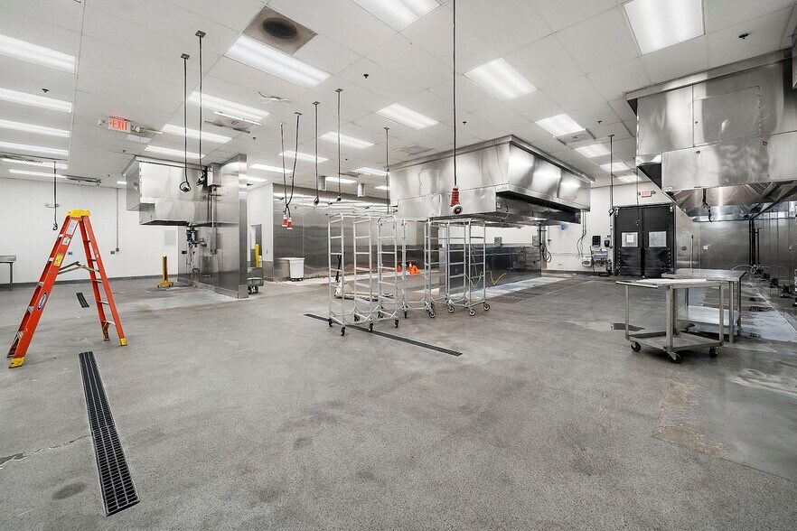 More Photos Of 333 N Euclid Way, Anaheim Food Processing For Lease