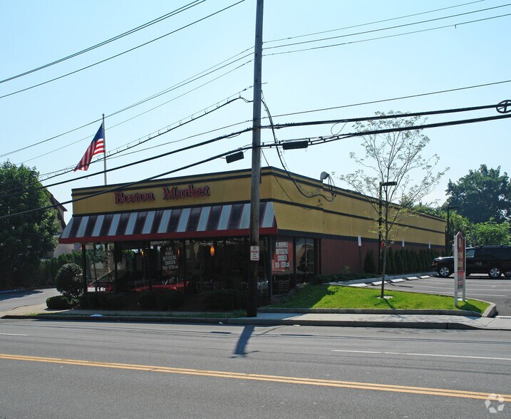 More Photos Of 659-667 W Boston Post Rd, Mamaroneck Fast Food For Lease