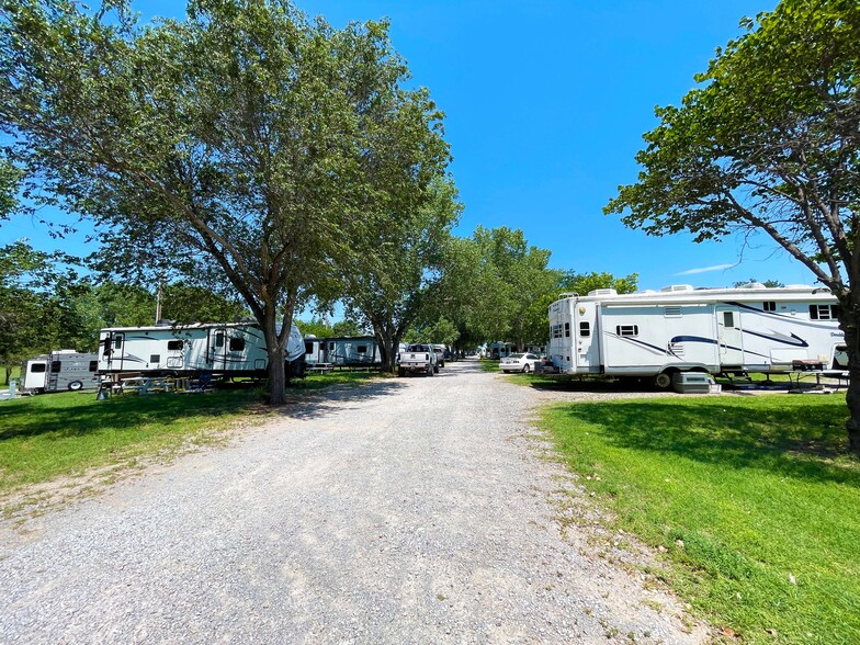 Primary Photo Of 25338 US Highway 270, Woodward Manufactured Housing Mobile Home Park For Sale