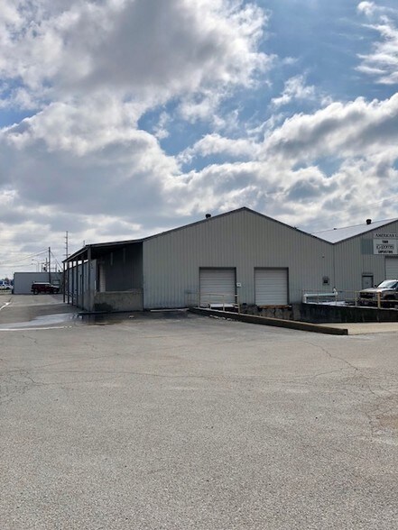 More Photos Of 500 N Congress Ave, Evansville Warehouse For Sale