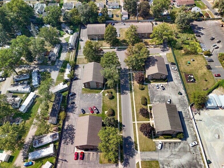 More Photos Of 2822-2846 Eldora Dr, Toledo Apartments For Sale