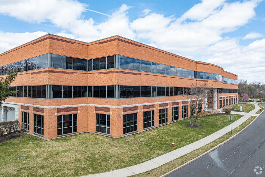 Primary Photo Of 9 Roszel Rd, West Windsor Office For Lease