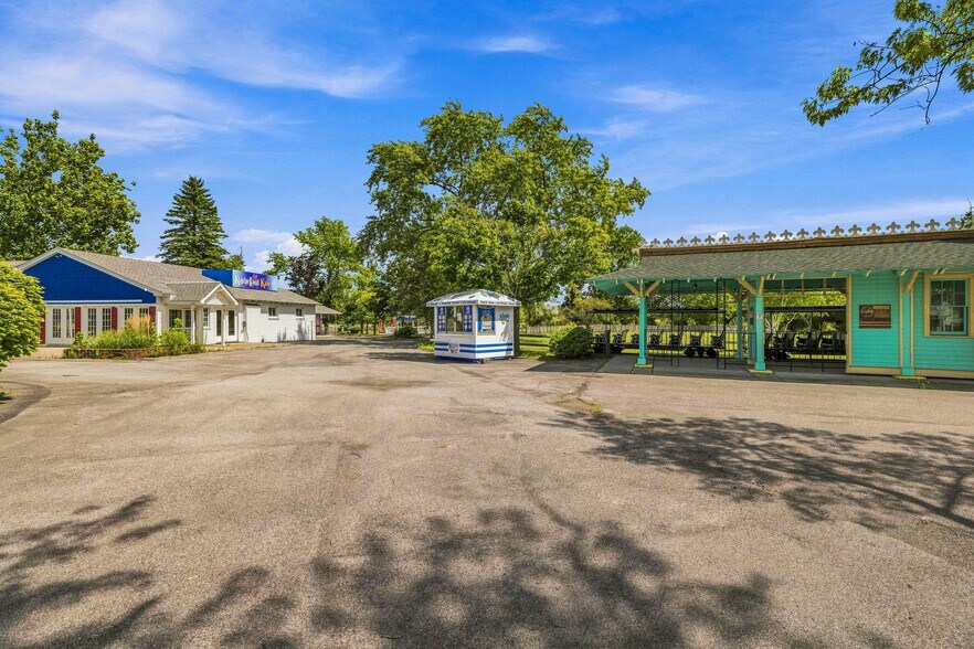More Photos Of 2400 Grand Island Blvd, Grand Island Amusement Park For Sale