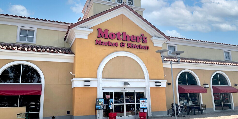 More Photos Of 2791 N Main St, Santa Ana Unknown For Lease